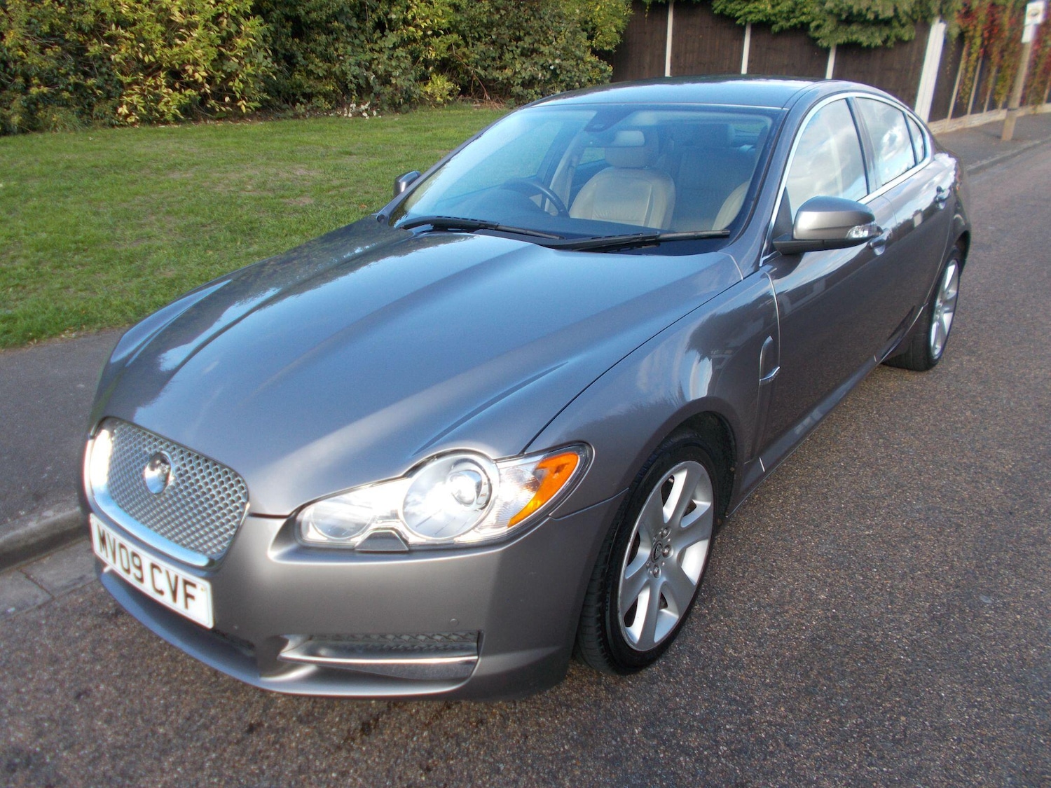 Used Jaguar XF 2009 for sale - 76060955: Photo 10