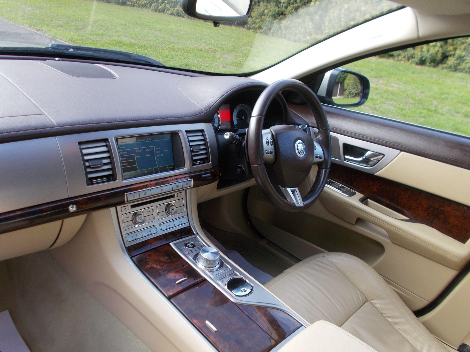 Used Jaguar XF 2009 for sale - 76060955: Photo 16