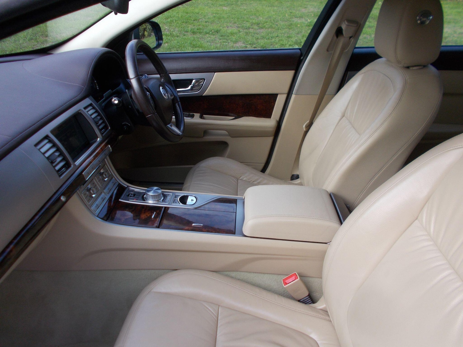 Used Jaguar XF 2009 for sale - 76060955: Photo 19