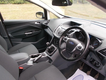 Used Ford C-Max 2015 for sale - 75539899: Photo