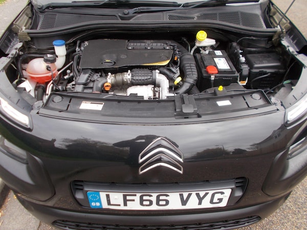 Used Citroen C4 Cactus 2016 for sale - 76294649: Photo 15