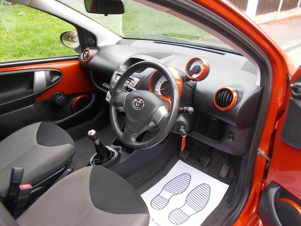 Used Toyota AYGO 2013 for sale - 76282660: Photo 12
