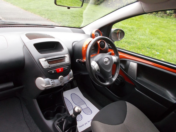 Used Toyota AYGO 2013 for sale - 76282660: Photo 17