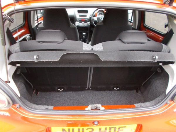 Used Toyota AYGO 2013 for sale - 76282660: Photo 19
