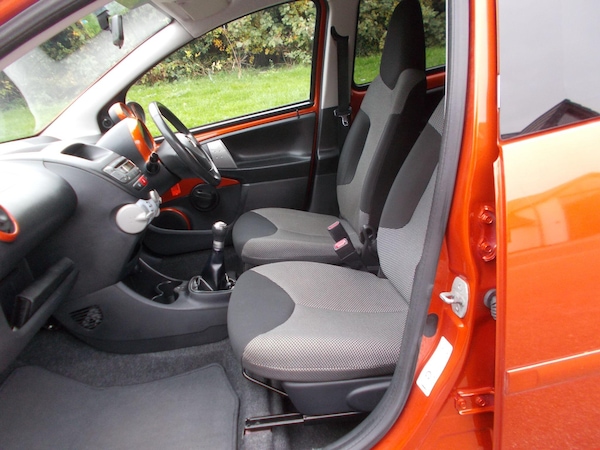 Used Toyota AYGO 2013 for sale - 76282660: Photo 30