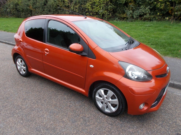 Used Toyota AYGO 2013 for sale - 76282660: Photo 38