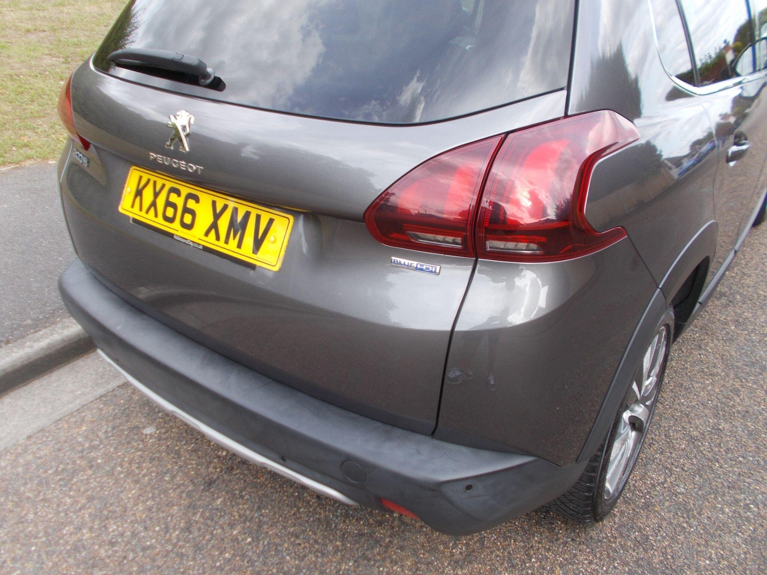 Used Peugeot 2008 2016 for sale - 75838138: Photo 17