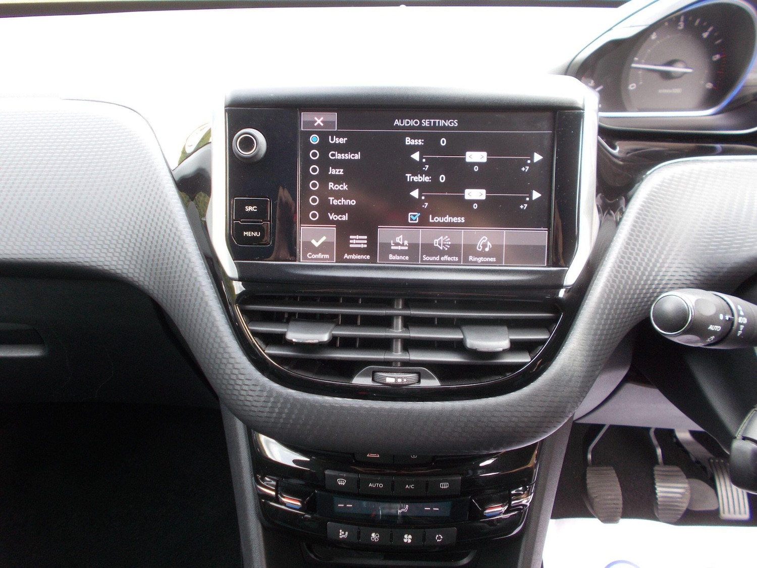 Used Peugeot 2008 2016 for sale - 75838138: Photo 21