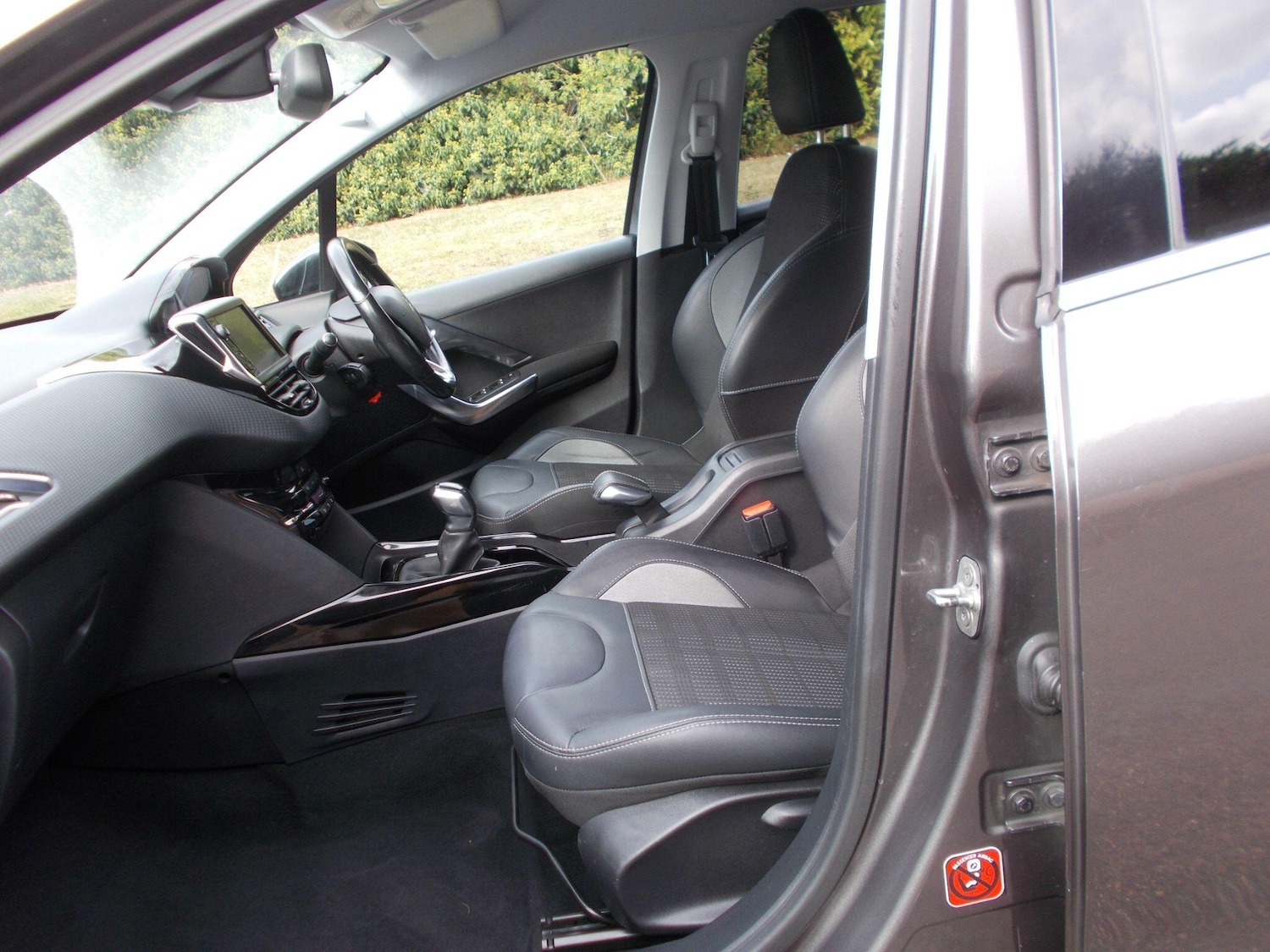 Used Peugeot 2008 2016 for sale - 75838138: Photo 27