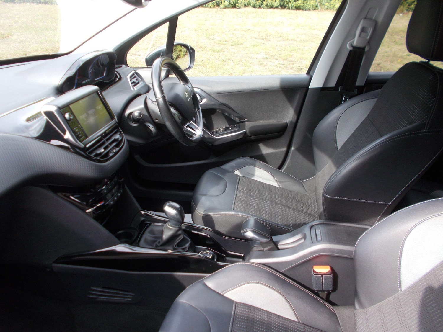 Used Peugeot 2008 2016 for sale - 75838138: Photo 36