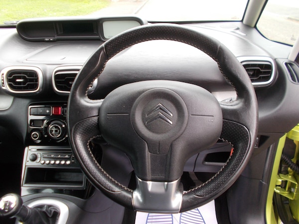 Used Citroen C3 Picasso 2011 for sale - 76002572: Photo 8