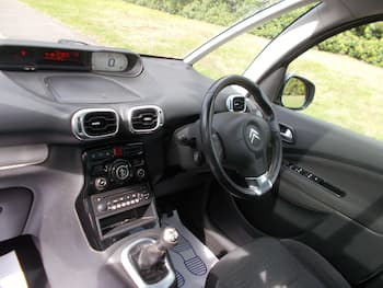 Used Citroen C3 Picasso 2016 for sale - 79740336: Photo