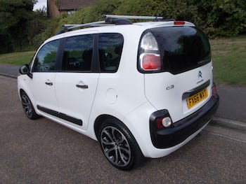 Used Citroen C3 Picasso 2016 for sale - 79740336: Photo