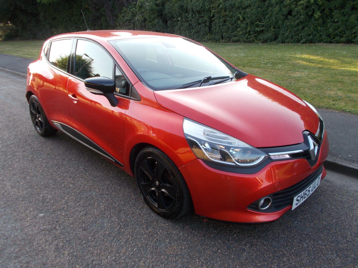 Used Renault Clio for sale - 77242339: Photo 11