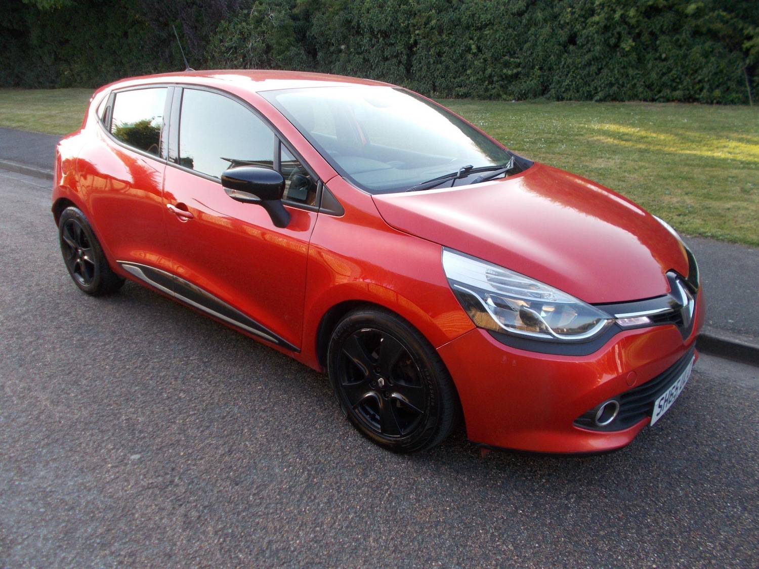 Used Renault Clio for sale - 77242339: Photo 38