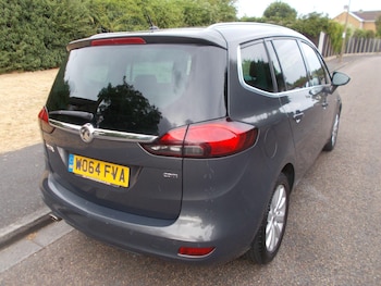 Used Vauxhall Zafira Tourer 2015 for sale - 79337552: Photo