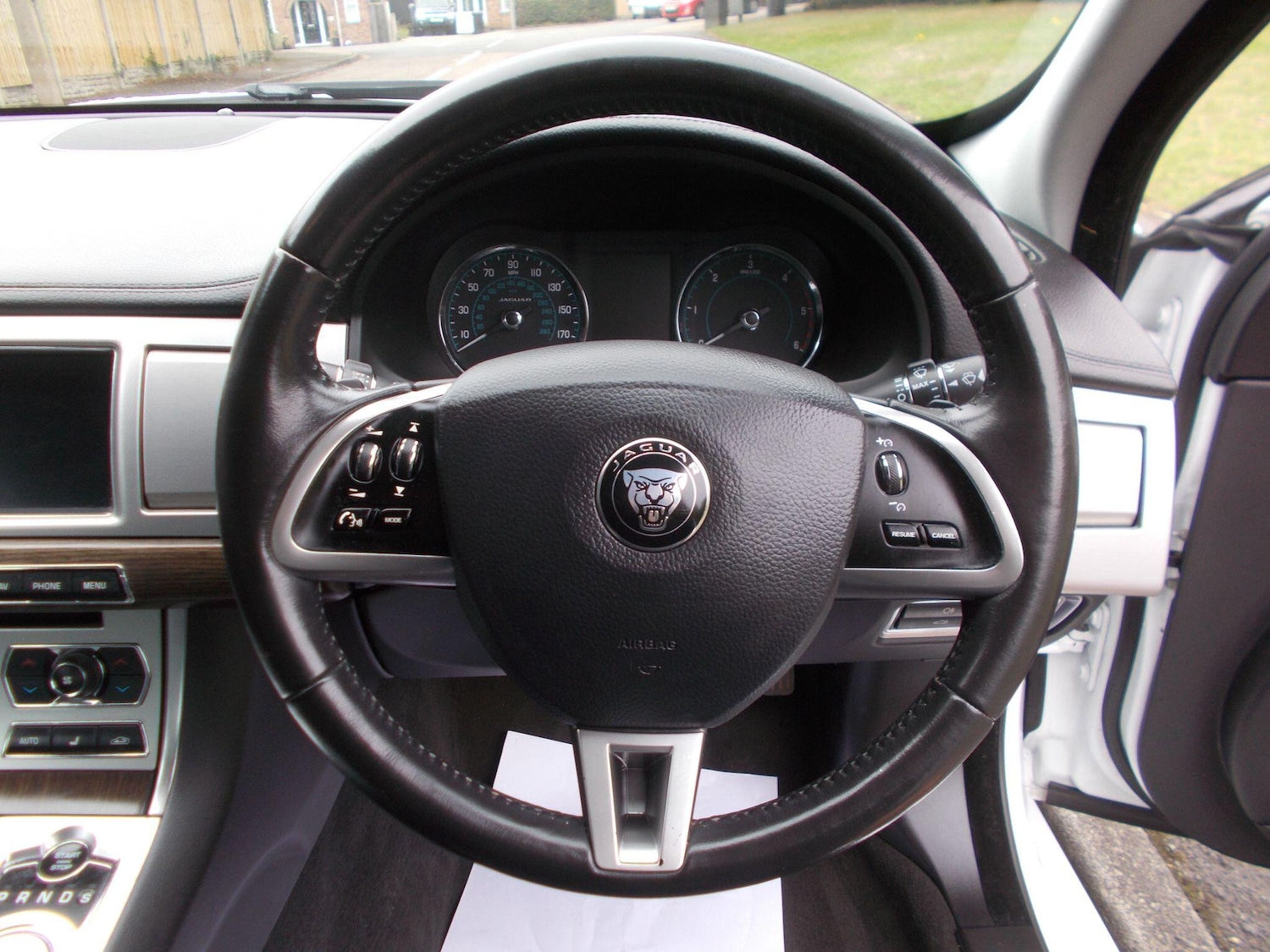 Used Jaguar XF 2014 for sale - 76989357: Photo 21
