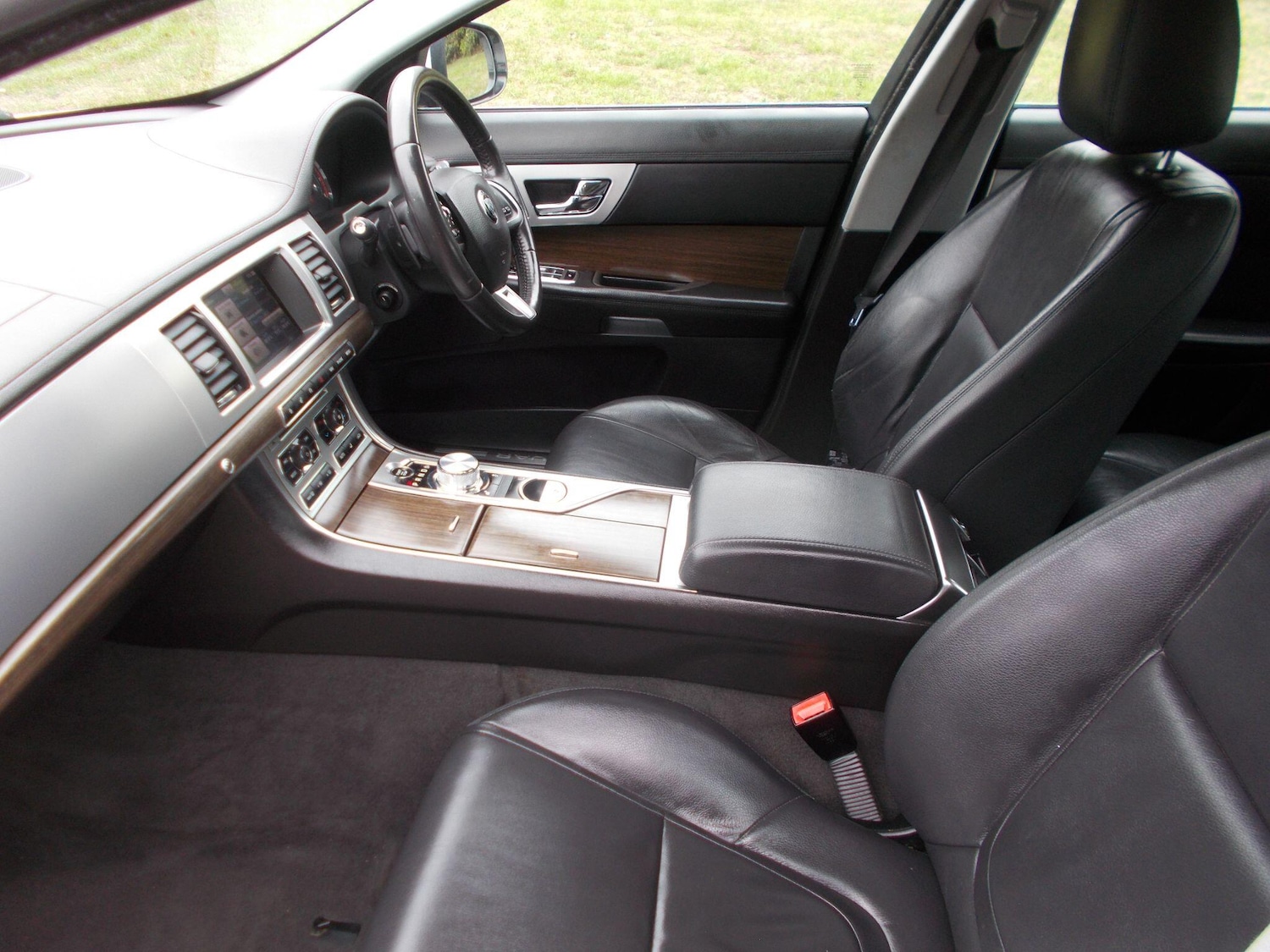 Used Jaguar XF 2014 for sale - 76989357: Photo 29