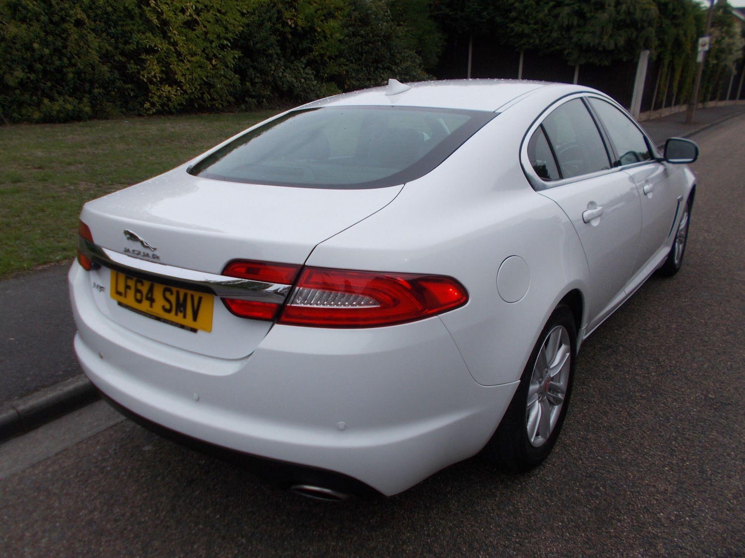 Used Jaguar XF 2014 for sale - 76989357: Photo 4