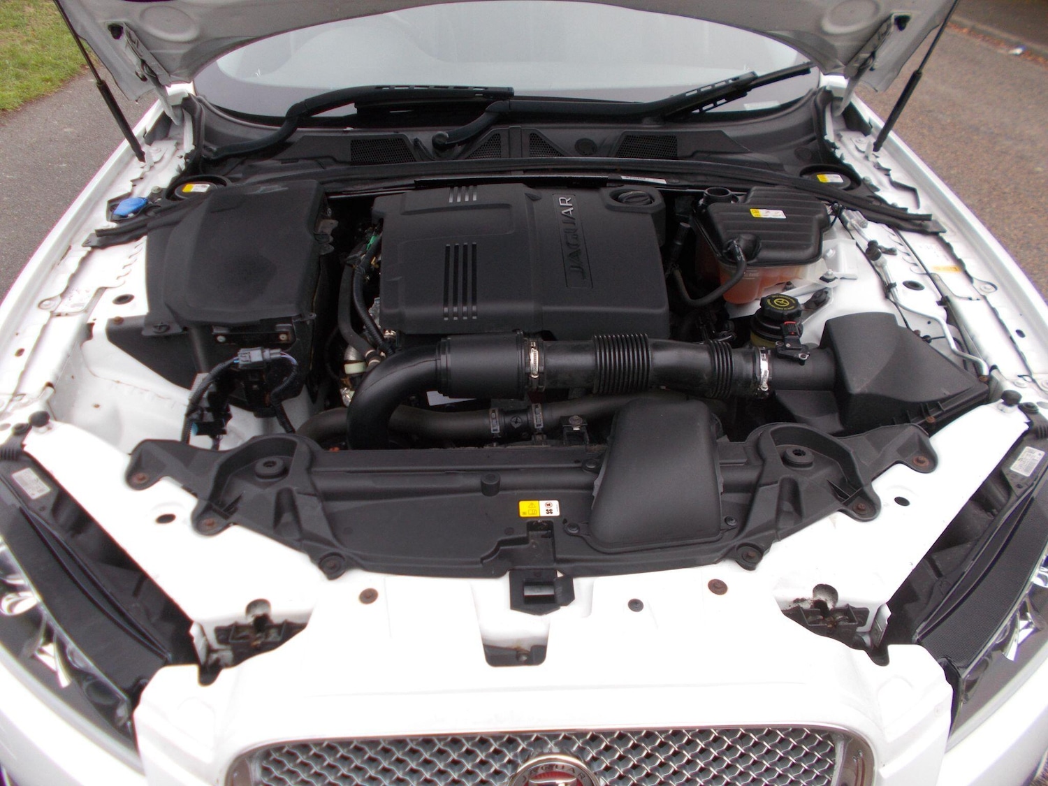 Used Jaguar XF 2014 for sale - 76989357: Photo 40