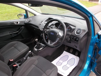 Used Ford Fiesta 2015 for sale - 79226525: Photo