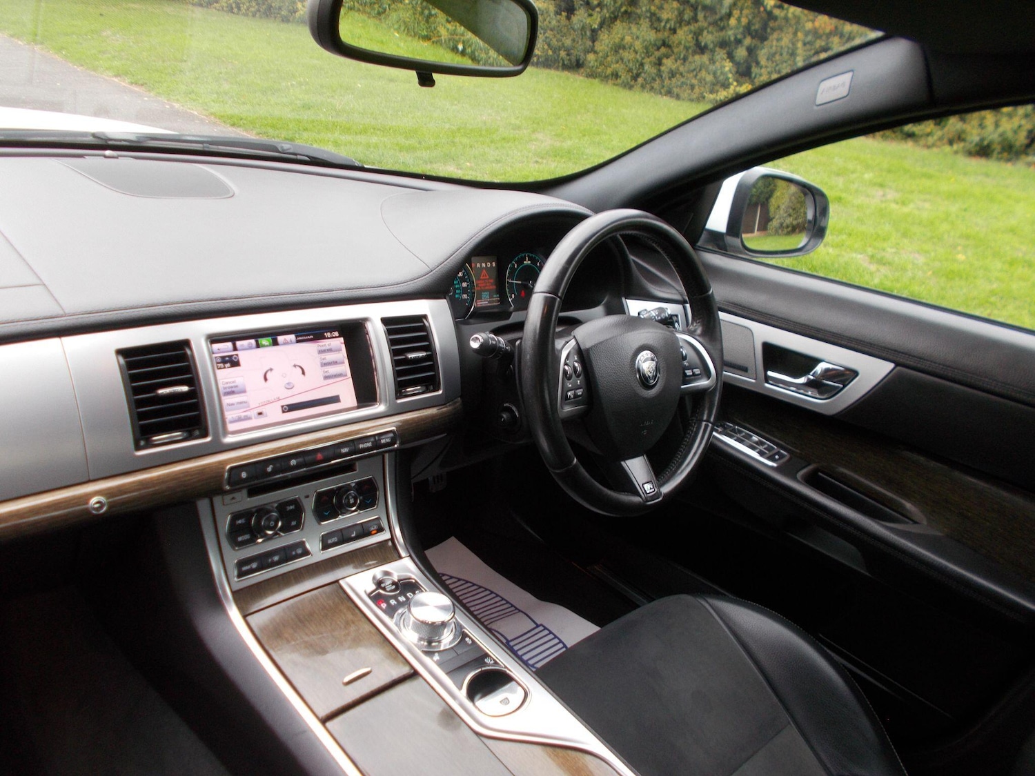 Used Jaguar XF 2015 for sale - 76158804: Photo 39