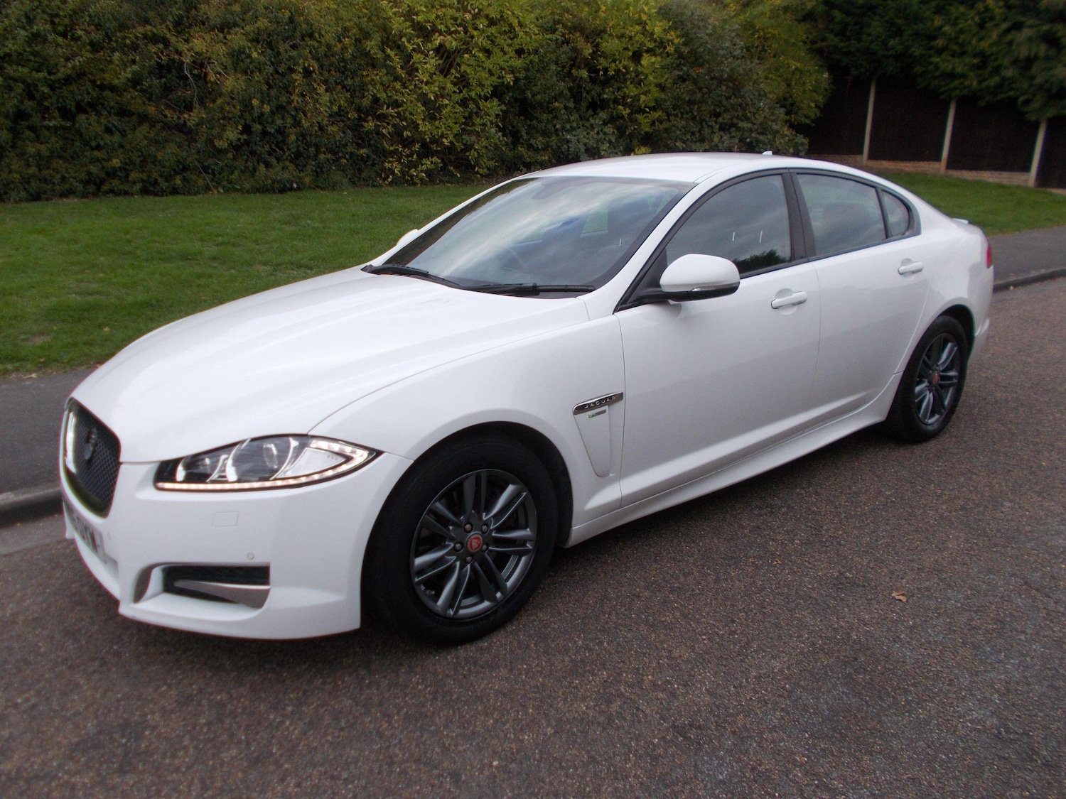 Used Jaguar XF 2015 for sale - 76158804: Photo 42