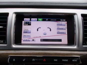 Used Jaguar XF 2015 for sale - 76158804: Photo 4