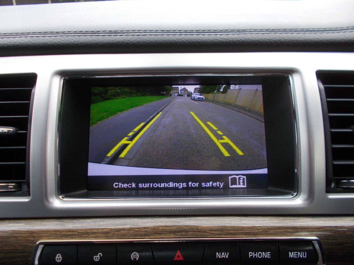Used Jaguar XF 2015 for sale - 76158804: Photo 6