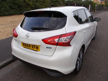 Used Nissan Pulsar 2014 for sale - 79471740: Photo
