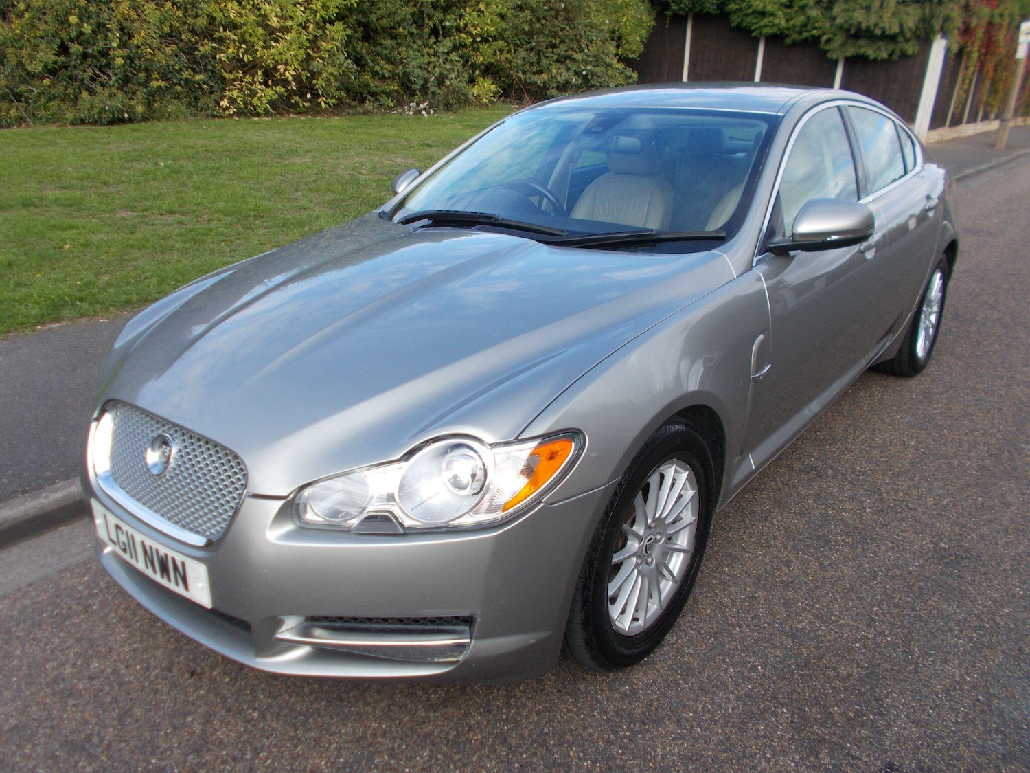 Used Jaguar XF 2011 for sale - 76060126: Photo 24