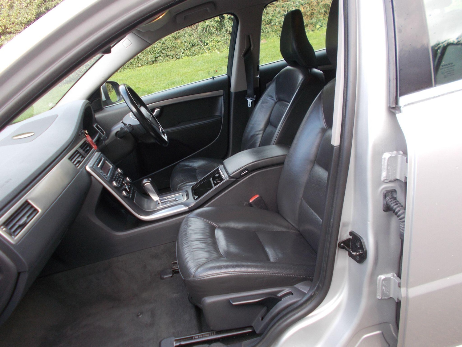 Used Volvo V70 2010 for sale - 76612745: Photo 19