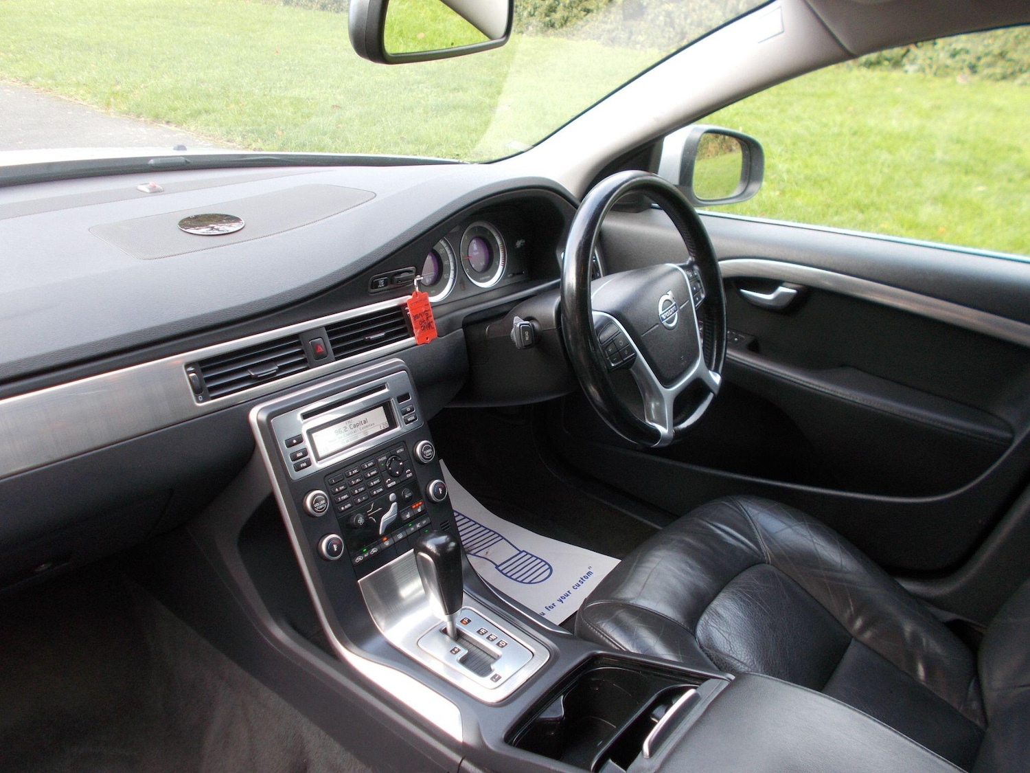 Used Volvo V70 2010 for sale - 76612745: Photo 32