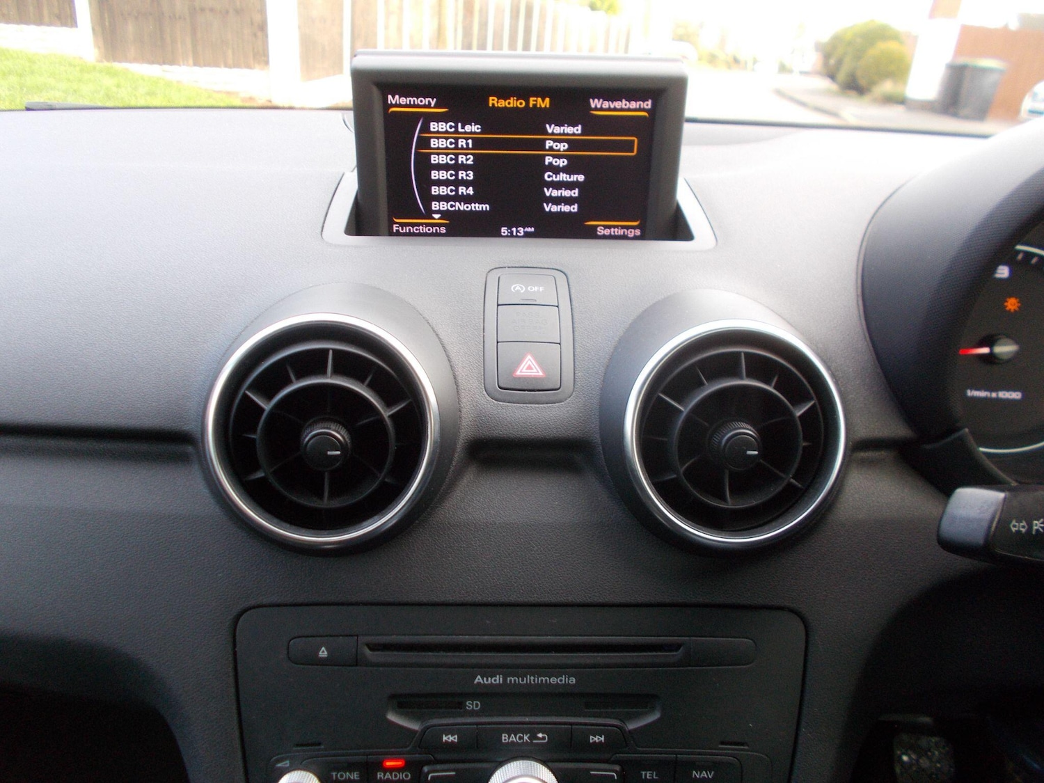 Used Audi A1 2011 for sale - 76976607: Photo 12