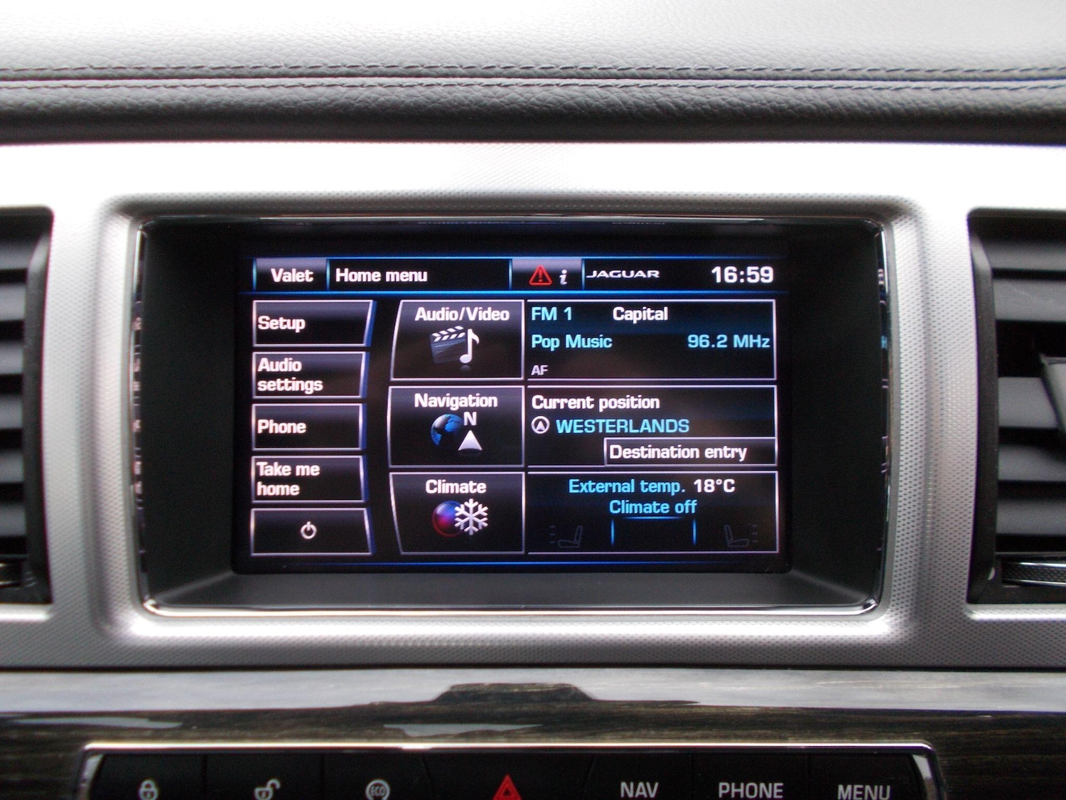 Used Jaguar XF 2015 for sale - 76159098: Photo 14