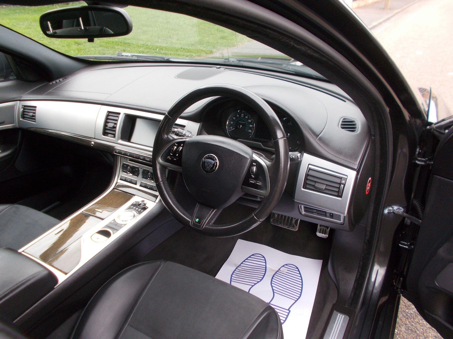 Used Jaguar XF 2015 for sale - 76159098: Photo 3