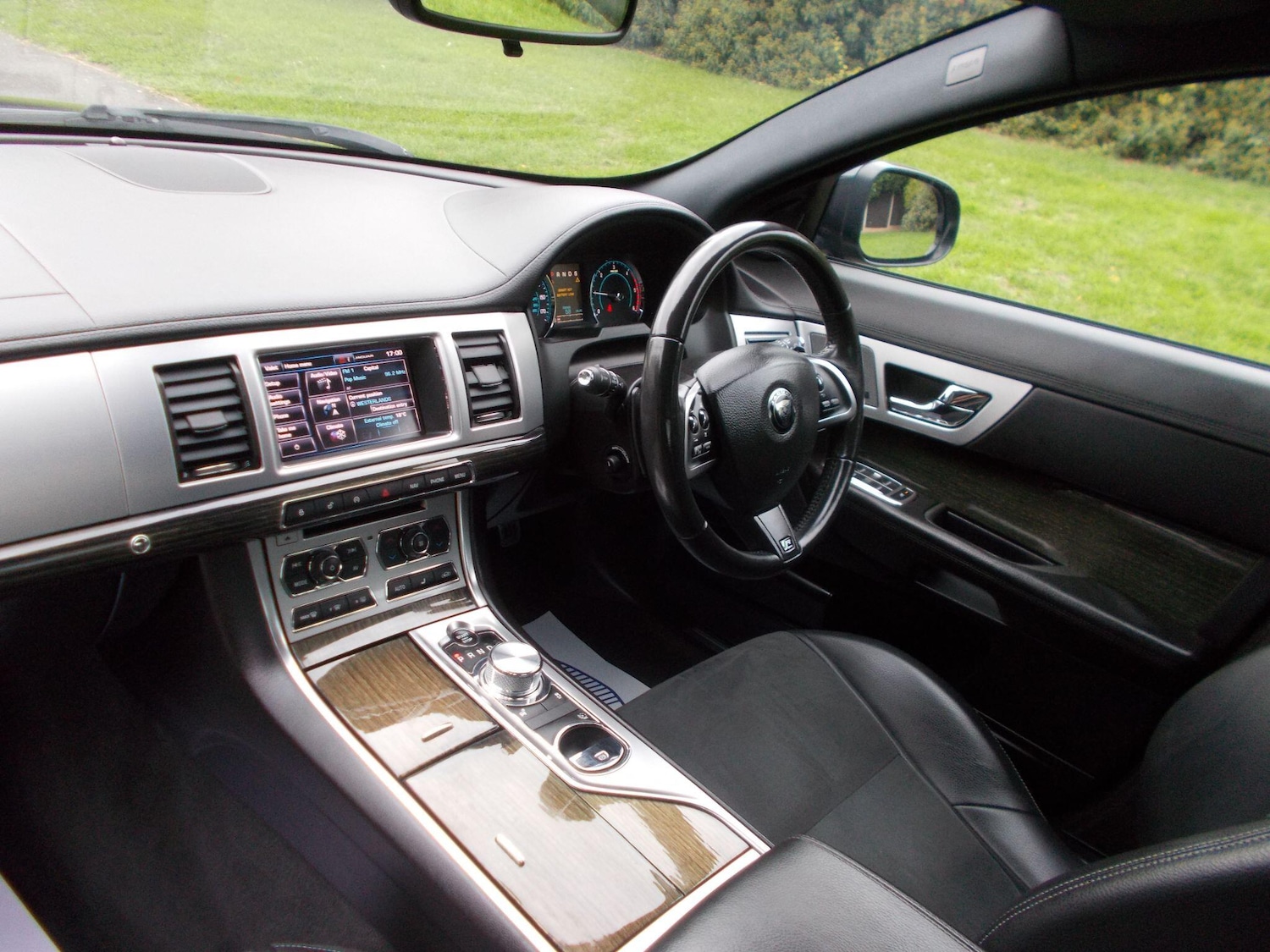 Used Jaguar XF 2015 for sale - 76159098: Photo 32