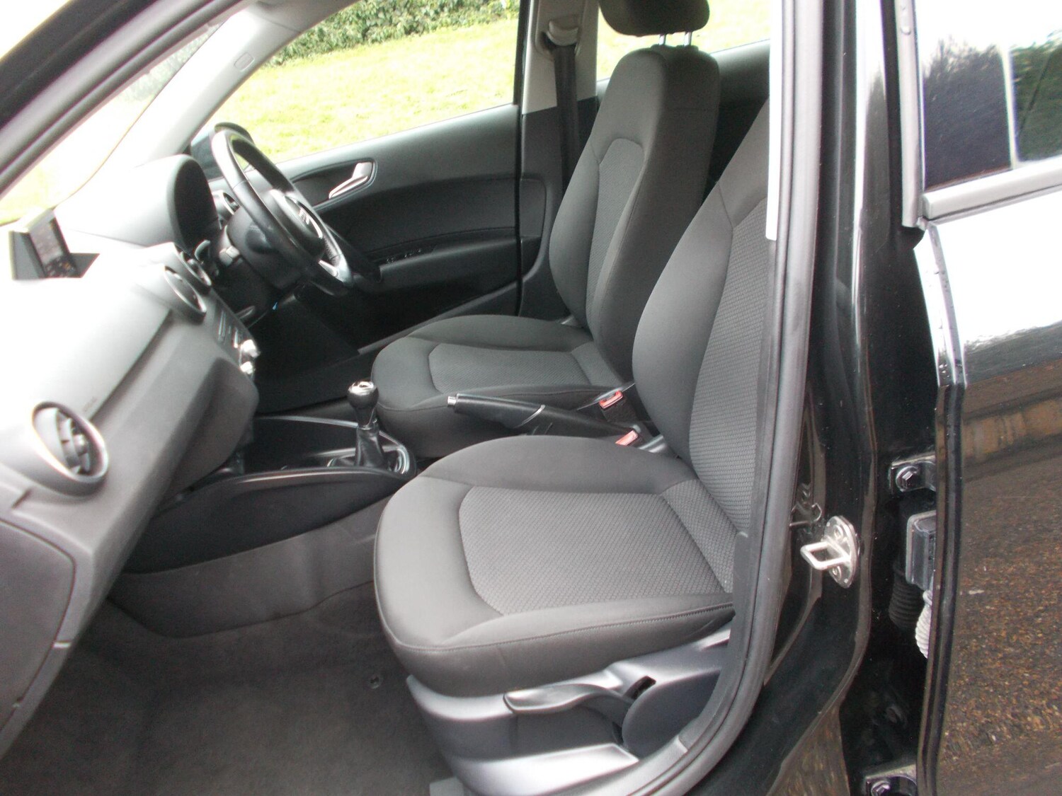 Used Audi A1 2015 for sale - 77497492: Photo 28