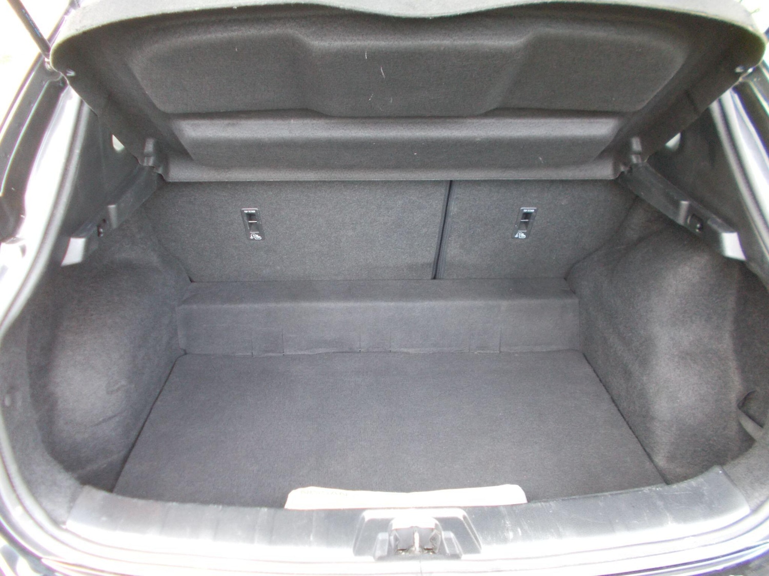 Used Nissan Qashqai 2015 for sale - 78063027: Photo 18