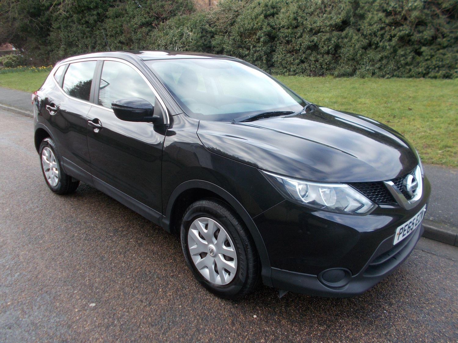 Used Nissan Qashqai 2015 for sale - 78063027: Photo 2