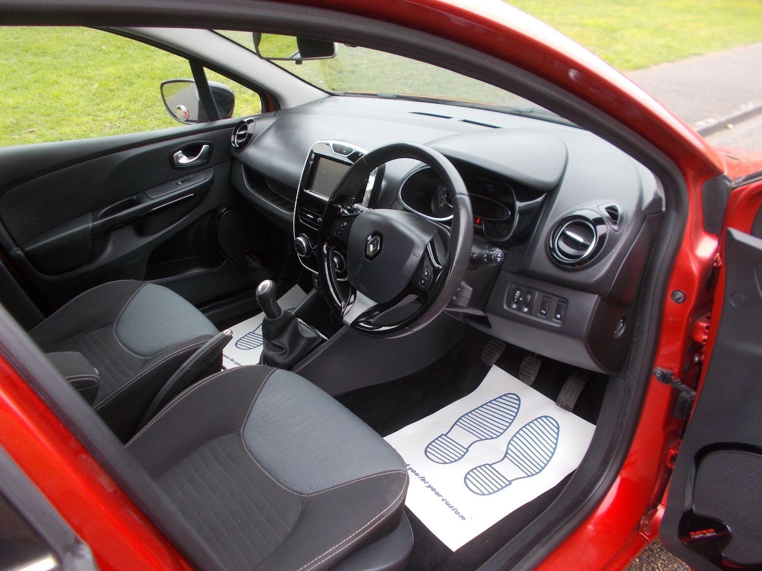 Used Renault Clio 2015 for sale - 78062962: Photo 6