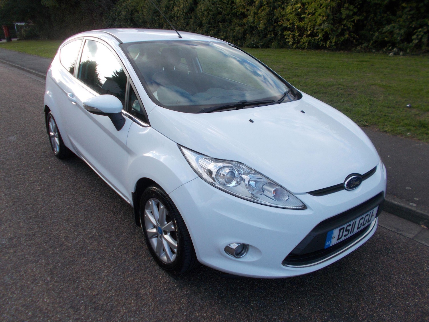 Used Ford Fiesta 2011 for sale - 76398503: Photo 2