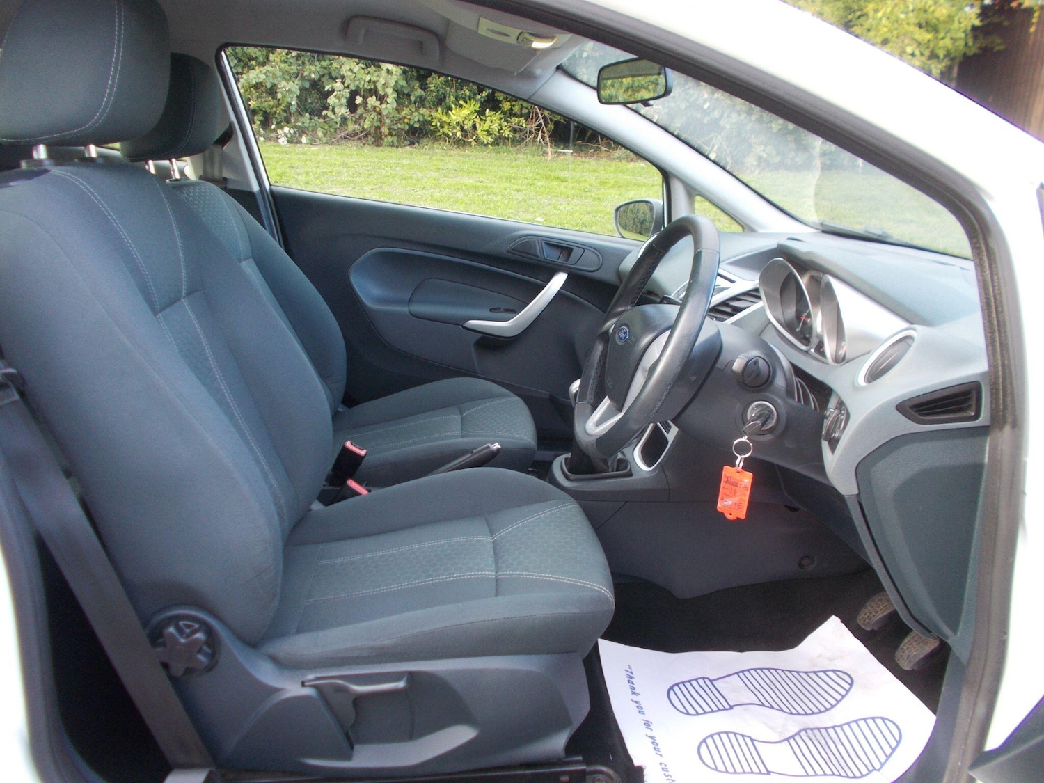 Used Ford Fiesta 2011 for sale - 76398503: Photo 28