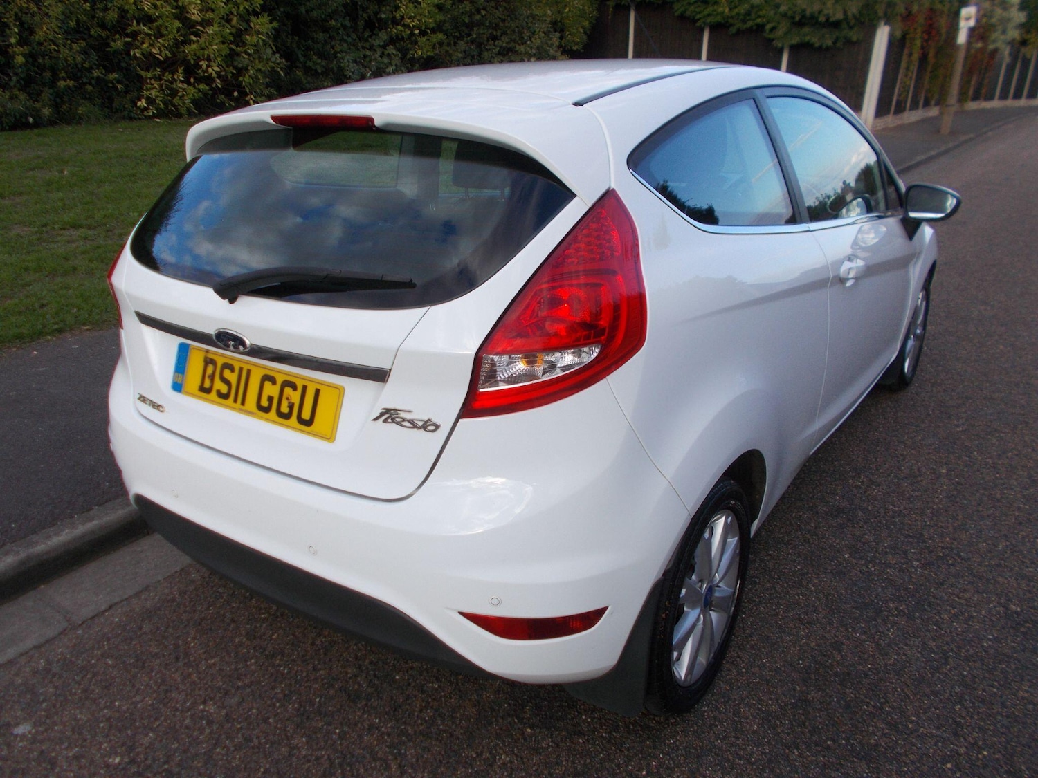 Used Ford Fiesta 2011 for sale - 76398503: Photo 4