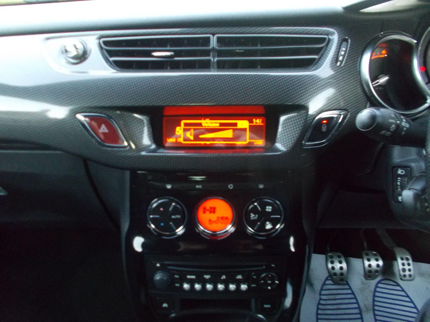 Used Citroen DS3 2014 for sale - 76349428: Photo 25