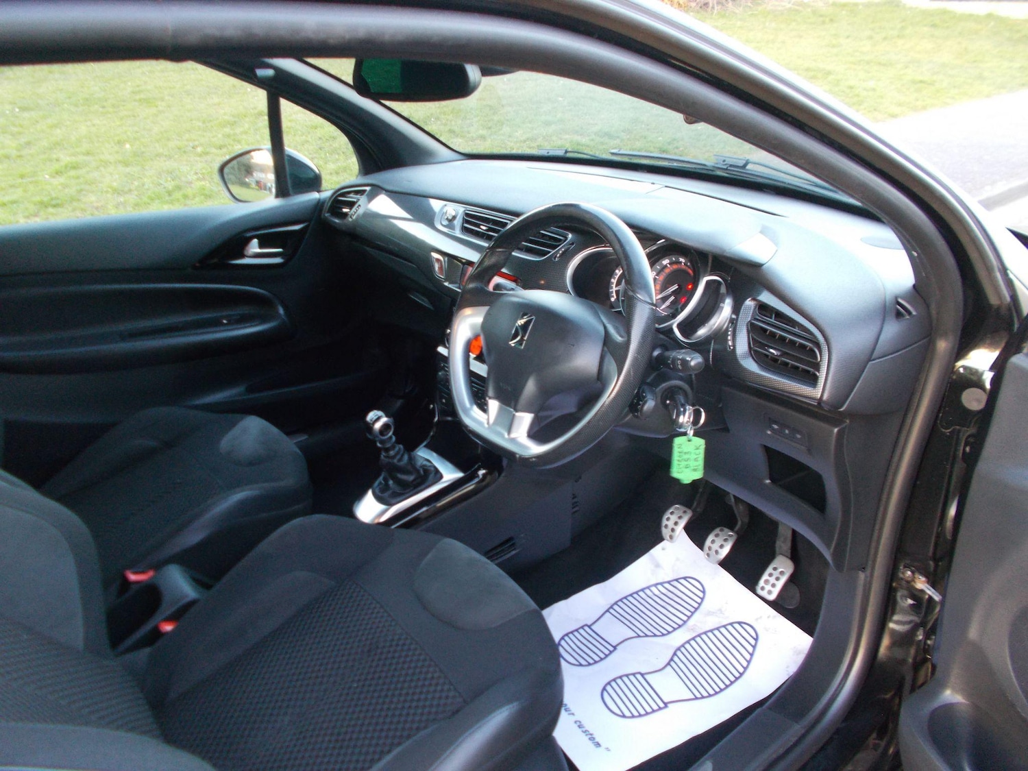 Used Citroen DS3 2014 for sale - 76349428: Photo 28