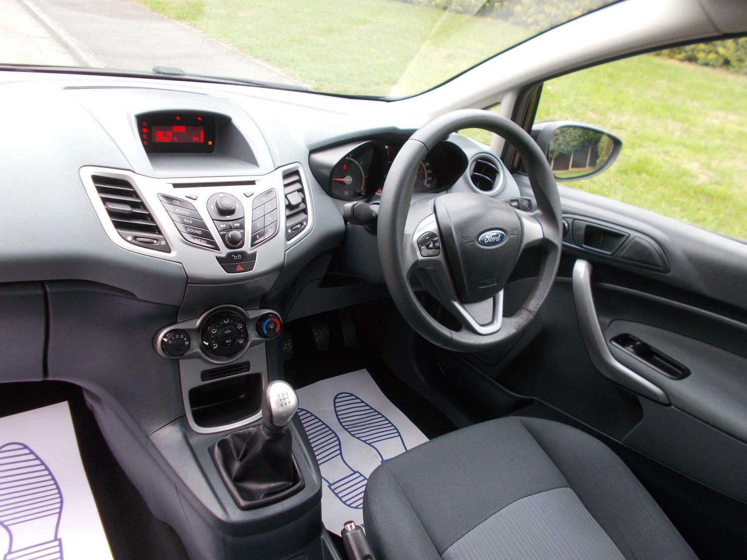 Used Ford Fiesta 2011 for sale - 76000607: Photo 3