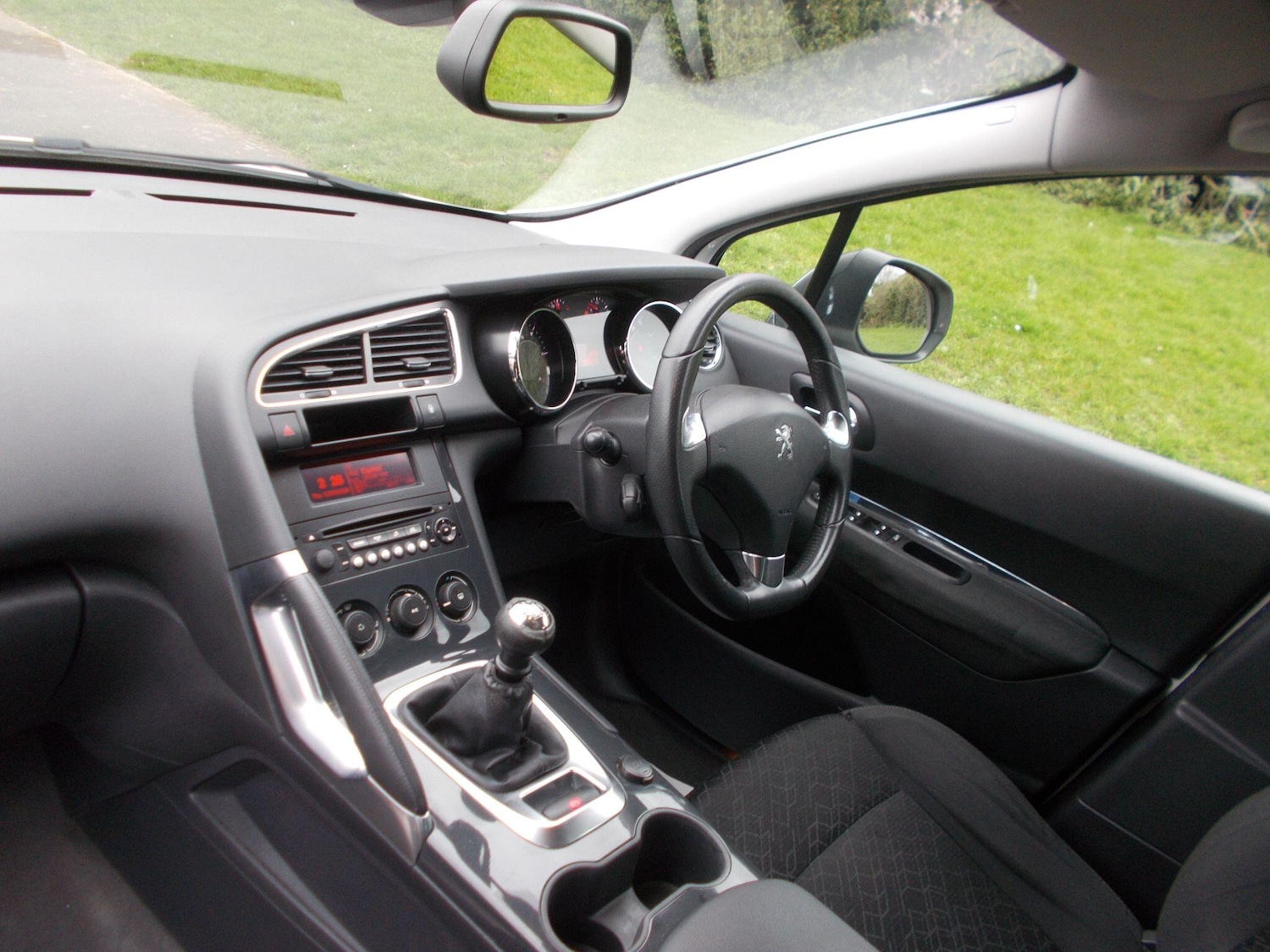 Used Peugeot 3008 2014 for sale - 77854139: Photo 37