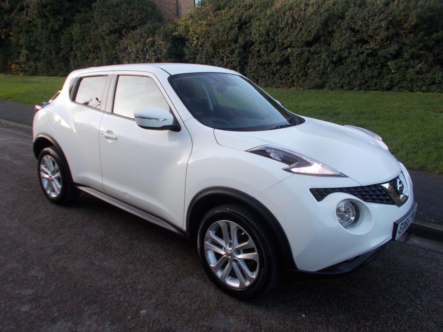 Used Nissan Juke 2015 for sale - 76550024: Photo 2