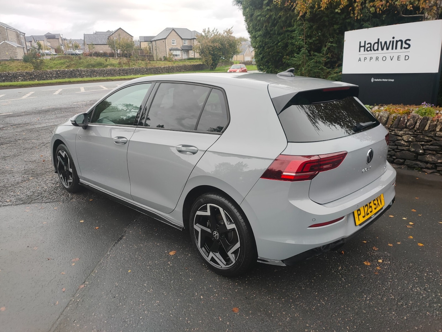 Used Volkswagen Golf 2025 for sale - 76746507: Photo 2